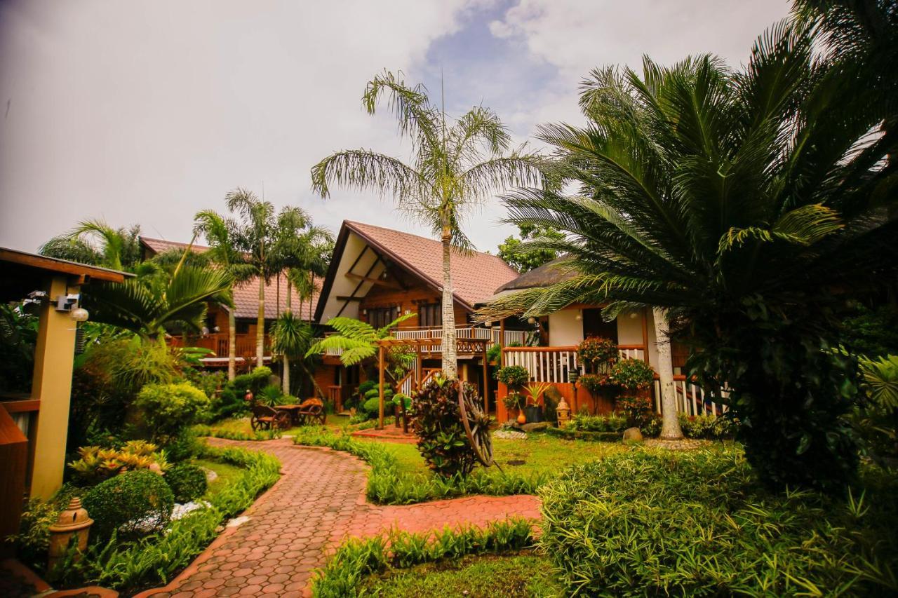 Hortz Hotels And Resorts Tagaytay City ภายนอก รูปภาพ