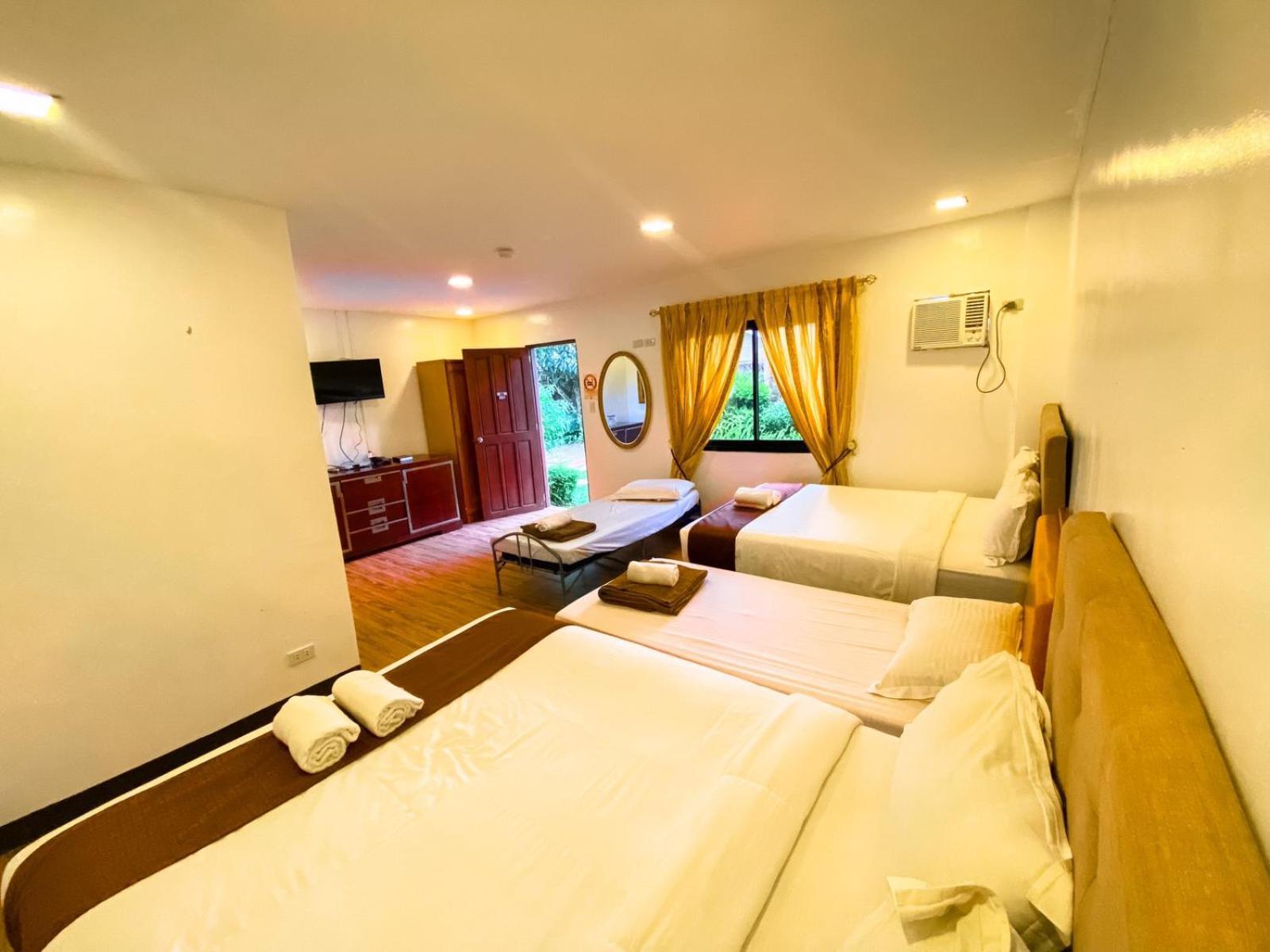 Hortz Hotels And Resorts Tagaytay City ภายนอก รูปภาพ