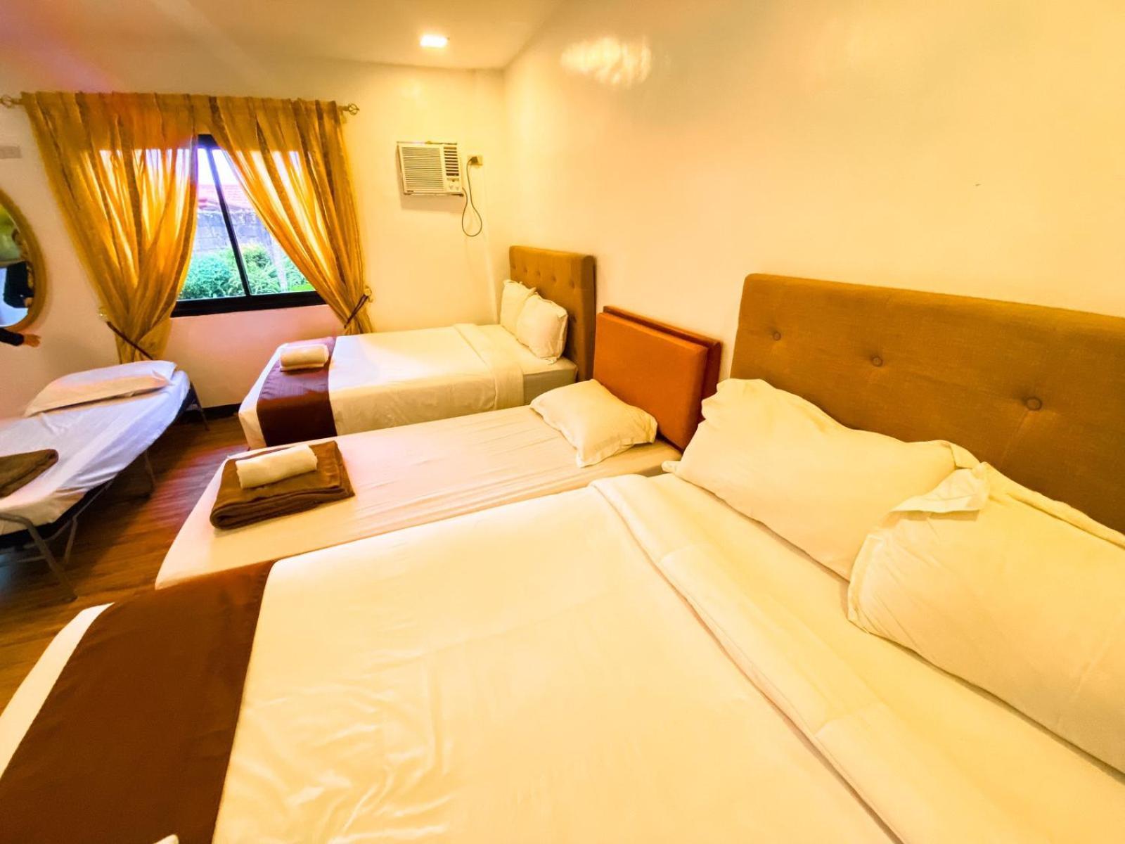 Hortz Hotels And Resorts Tagaytay City ภายนอก รูปภาพ