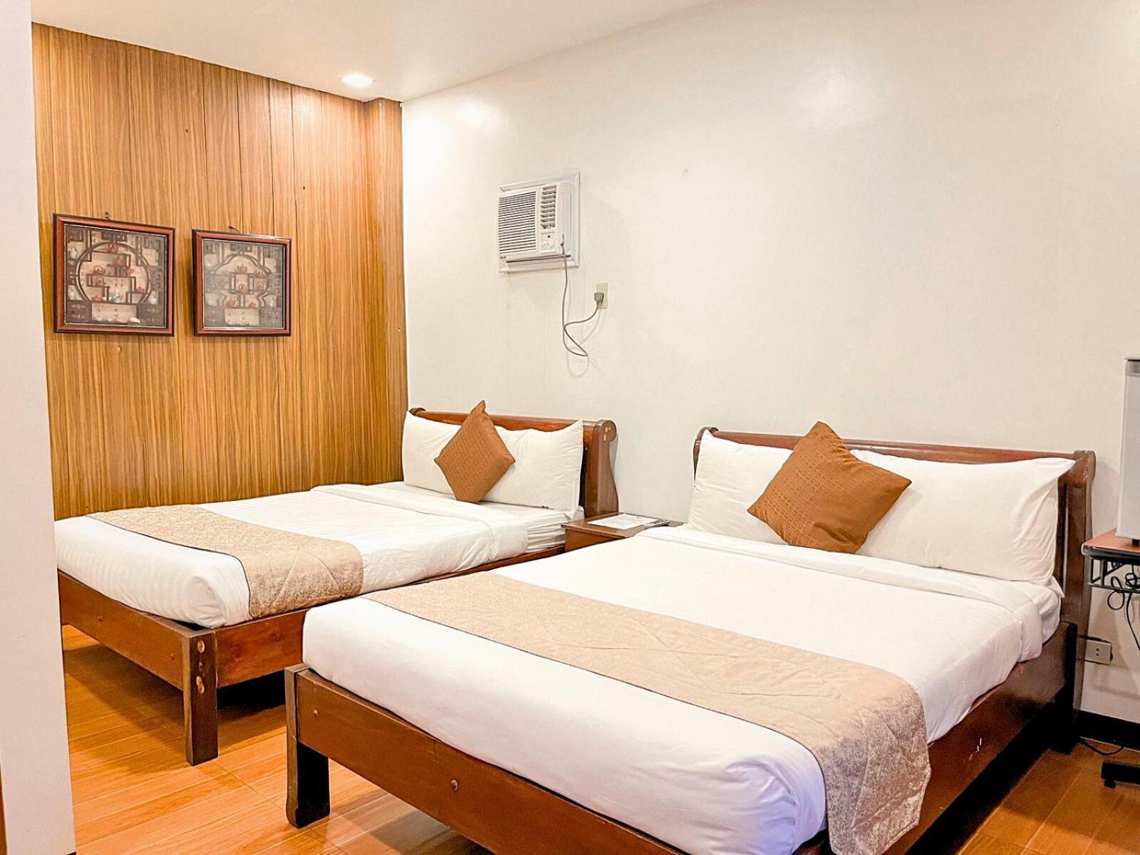 Hortz Hotels And Resorts Tagaytay City ภายนอก รูปภาพ