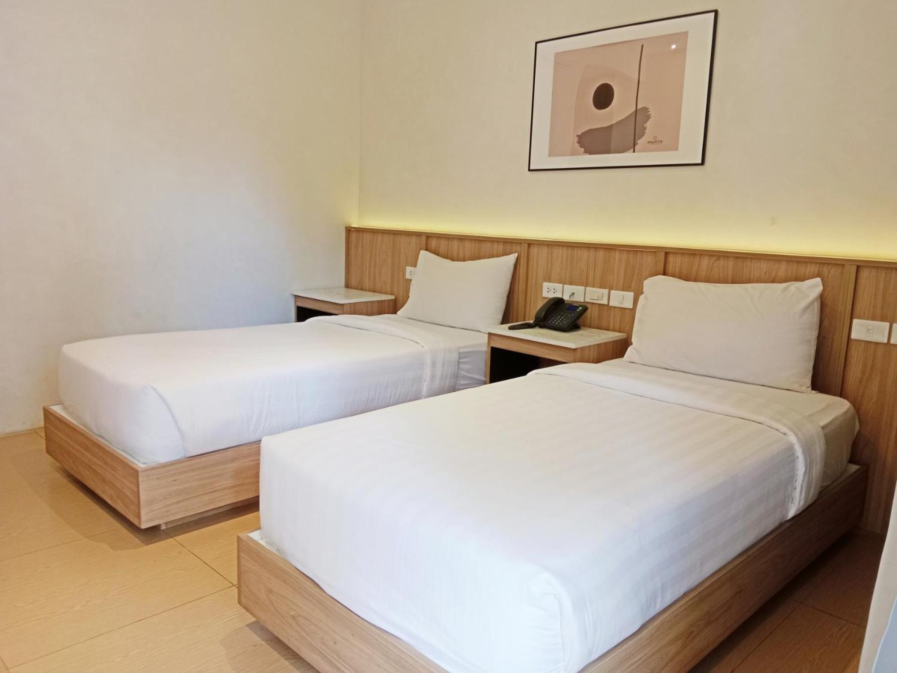 Hortz Hotels And Resorts Tagaytay City ภายนอก รูปภาพ